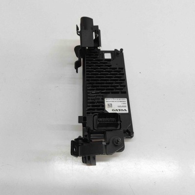 Camera față VOLVO V60 II 225, 227 2022 OEM: 32327233 32396313 foto