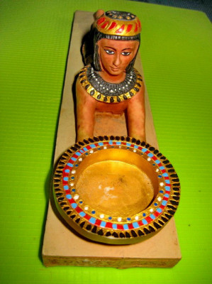 8402-Stativ vintage Egipt Cleopatra rasina stare buna. foto