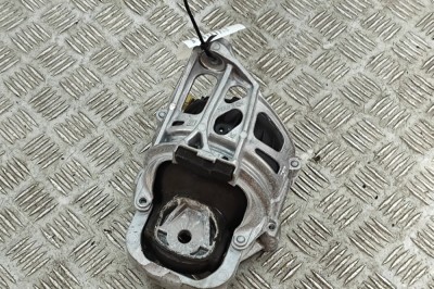 Suport motor st&amp;acirc;nga VW TOUAREG CR7 2023 OEM: 4M0199371FF | 30447386 foto