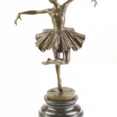 Balerina-statueta din bronz pe un soclu din marmura FA-88