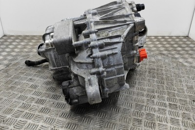 TESLA MODEL Y 2022 - Motor - OEM: 1120960-20-G,1561072-00-A,1561073-00-A,1085693-20-F,1117428-00-C foto