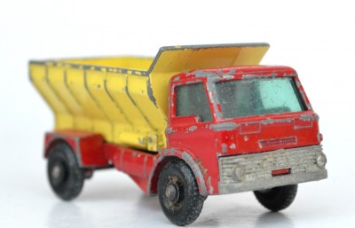 Macheta Matchbox Lesney Nr. 70 Grit Spreading Truck foto