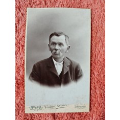 Fotografie tip CDV, barbat in varsta, cu mustata, inceput de secol XX