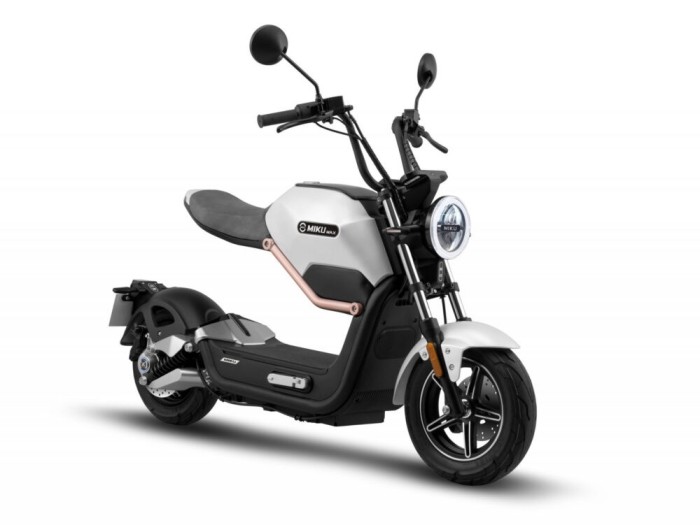 Scuter electric Z-Tech ZT-60-A MIKU MAX EEC, motor 800 W BOSCH, viteza 45km/h - Alb