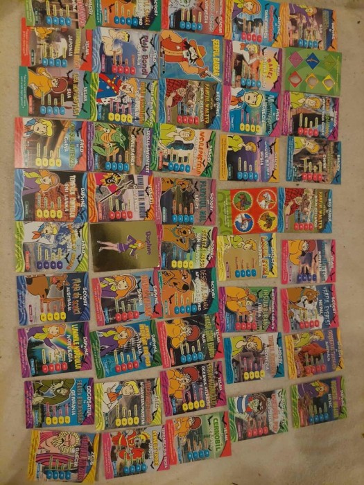 Cartonase de colectie,Lot Cartonase SCOOBY DOO,Cartonasele sunt in stare f.buna,in lot sunt si cartonase cu imprimare aurie,cartonase DeAgostini