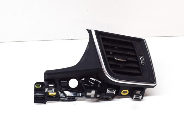 Gura de ventilație planșa de bord AUDI Q5 FY 2021 OEM: 80C820902 20484938