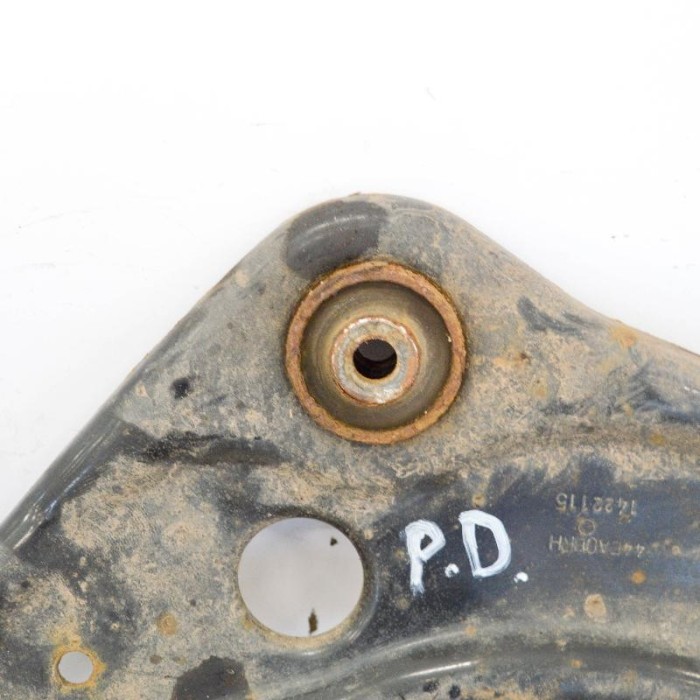 Braț inferior dreapta față NISSAN QASHQAI II J11, J11_ 2015 OEM: 44EA0BRH 3838619