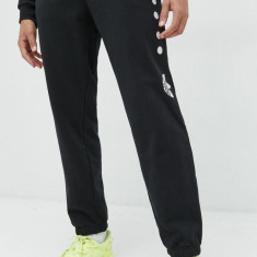 adidas Originals pantaloni de trening din bumbac barbati, culoarea negru, cu imprimeu