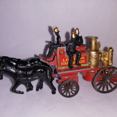 bnk jc Matchbox Yesteryear Y4 Shand Mason Horse-Drawn Fire Engine