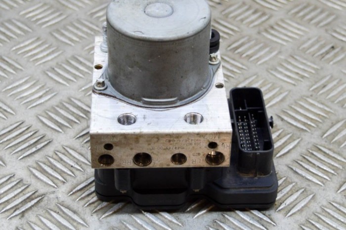 Pompa ABS TESLA MODEL 3 2019 OEM: 0265956665,1044745-00-B,0265257793 16713787