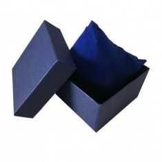 Cutie albastra pentru ambalare ceasuri de mana foto
