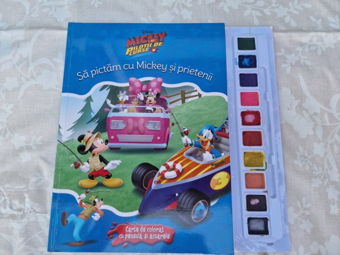 Disney Mickey si pilotii de curse | Carte de colorat copii