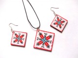 set bijuterii lemn cu motiv traditional 40484