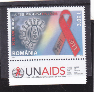 ROMANIA 2011 LP 1904 c 30 ANI DEDICATI LUPTEI HIV/SIDA SERIE CU TABS MNH foto