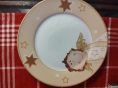 Ceramica farfurie ingeras foto