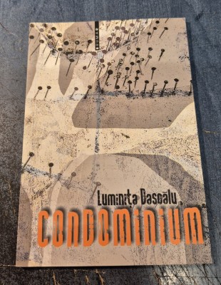 Condominium Luminita Dascalu cu autograf foto