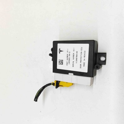 Modul de control ușă st&amp;acirc;nga spate TESLA MODEL X 2020 OEM: 1055891-00-D 29810915 foto