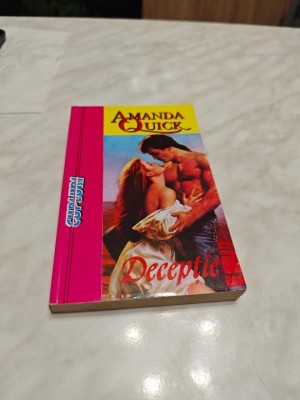 AMANDA QUICK: DECEPTIE foto