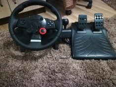 Volan Logitech Driving Force GT foto