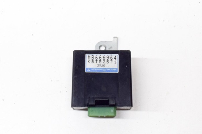 Alt modul de control DODGE STEALTH 1993 OEM: MB666964,K8T52571 | 13893351