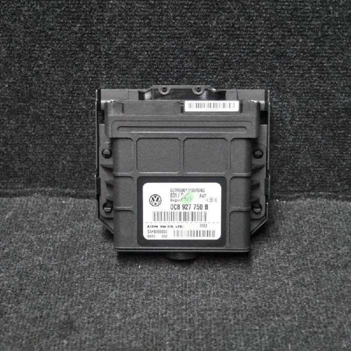 Unitate de control cutie de viteze VW TOUAREG 7P5 2011 OEM: 0C8927750B | 1566402