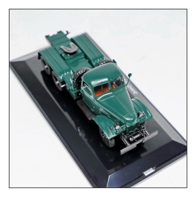 Macheta ZIS-121B 1:43 DiP foto