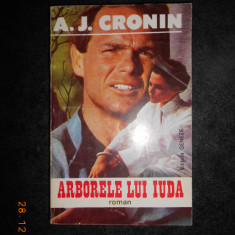 A. J. CRONIN - ARBORELE LUI IUDA