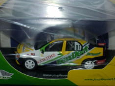 Macheta Dacia Logan Cup Feu Vert 1/43 Eligor foto