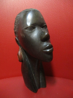 Statueta africana foto