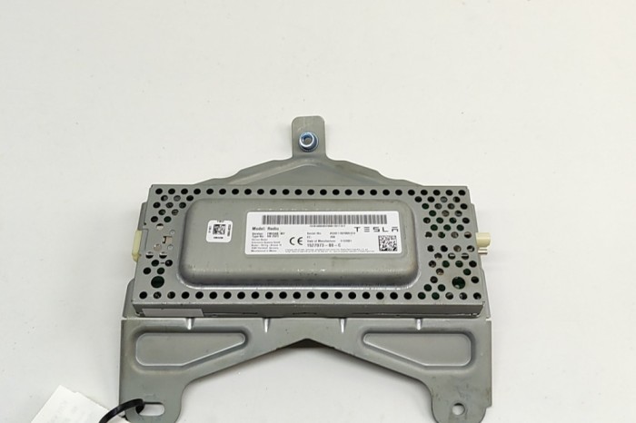 Alt modul de control TESLA MODEL Y 2021 OEM: 1527973-00-C 30617519