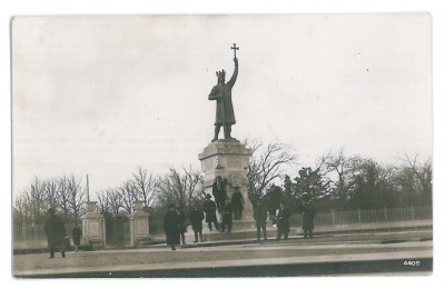 4552 - CHISINAU, Statue STEFAN cel MARE - old postcard, real PHOTO - unused foto