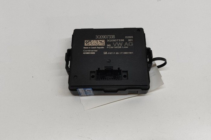 Modul de control far VW GOLF VII 5G1, BQ1, BE1, BE2 2017 OEM: 3Q0907338,A2C9863120650 31035300