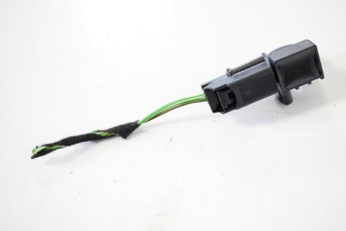 Senzor de impact dreapta spate JAGUAR XF X250 2012 OEM: 8J32-14B006-AA 3793987