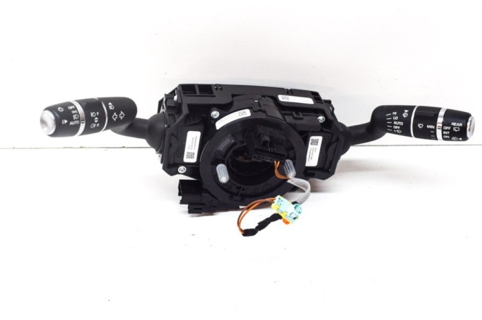Maneta semnalizare ștergătoare LAND ROVER RANGE ROVER EVOQUE L538 2017 OEM: BJ32-14A664-CB,BJ32-3F972-DB,DPLA-13N064-RB,BJ32-3F973-BB 14540267