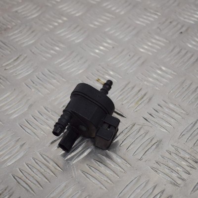 Supapa solenoid AUDI A3 Limousine 8VS, 8VM 2016 OEM: 06H906517T 2703159 foto