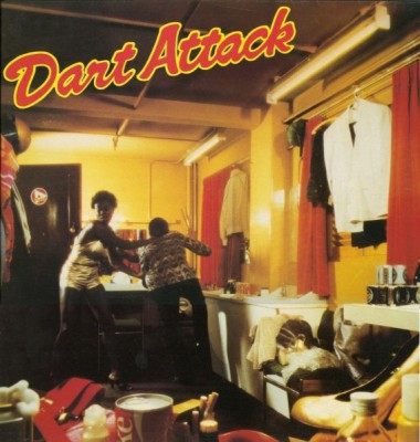 VINIL Darts &amp;lrm;&amp;ndash; Dart Attack - VG+ - foto