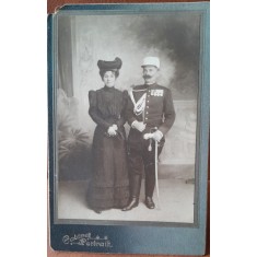 Fotografie pe carton, ofiter cu sotia, 1919