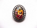 brosa model floral cu panselute 45643