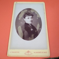 FOTO PORTRET FEMEIE ANII 1900 VECHI PE CARTON GROS 10 / 7 CM DE COLECTIE RARA!