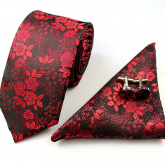 Set cravata matase+butoni+batista model floral B+ cutie cadou