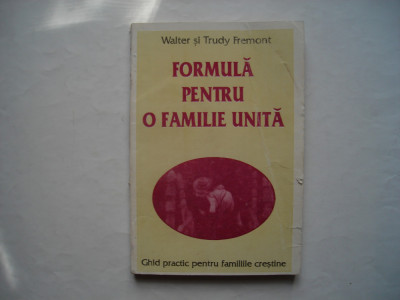 Formula pentru o familie unita - Walter si Trudy Fremont foto