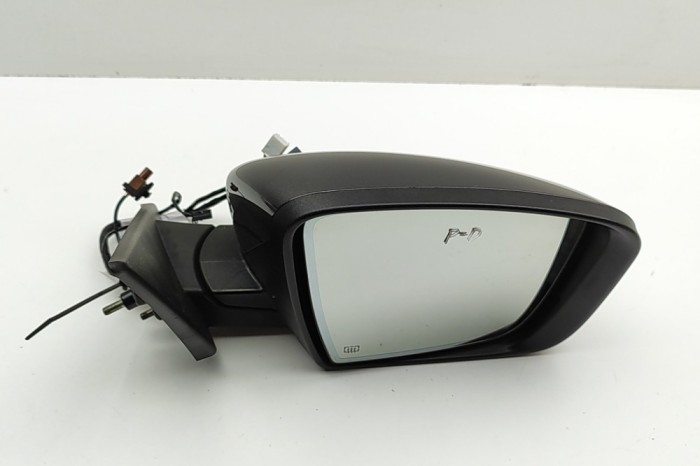 Oglinda laterală dreapta MASERATI LEVANTE SUV M161 2016 OEM: 670063014 30748378