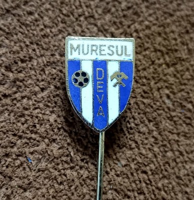 Insigna fotbal - &amp;quot;MURESUL&amp;quot; DEVA (varianta 2) foto