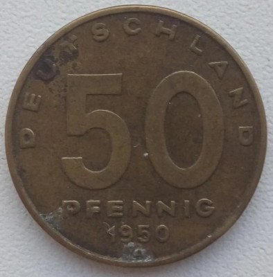 Moneda Republica Democrata Germana - 50 Pfennig 1950 foto