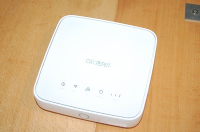 ROUTER ALCATEL HUB40 LTE / 4G / up to 150Mbps DOWNLOAD SPEED / NECODAT foto