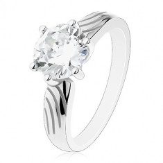 Inel din argint 925, zirconiu mare, rotund de culoare transparentă, crestături pe braţe - Marime inel: 60