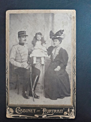 Fotografie pe carton, militar cu familia, 1907 foto