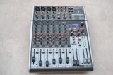 Mixer Behringer XENYX model X 1204 USB
