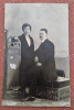 Barbat si femeie - Fotografie tip carte postala datata 1921, Alb-Negru, Romania 1900 - 1950, Portrete