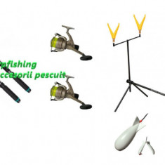set pescuit cu 2 lansete de 3m cu 2 mulinete echipate si rodpod
